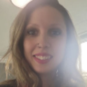 Meet your Posher, Emylie